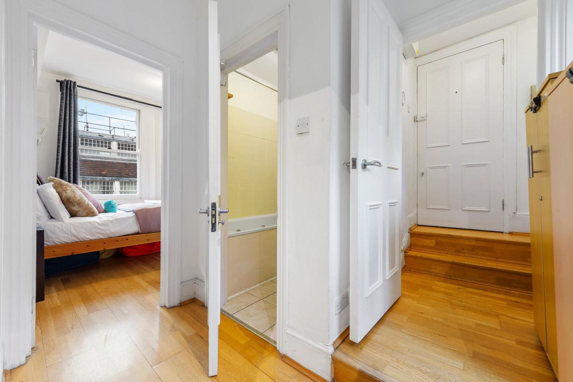 Modern Living In The Heart Of Covent Garden! No Lift 6Bc Londres